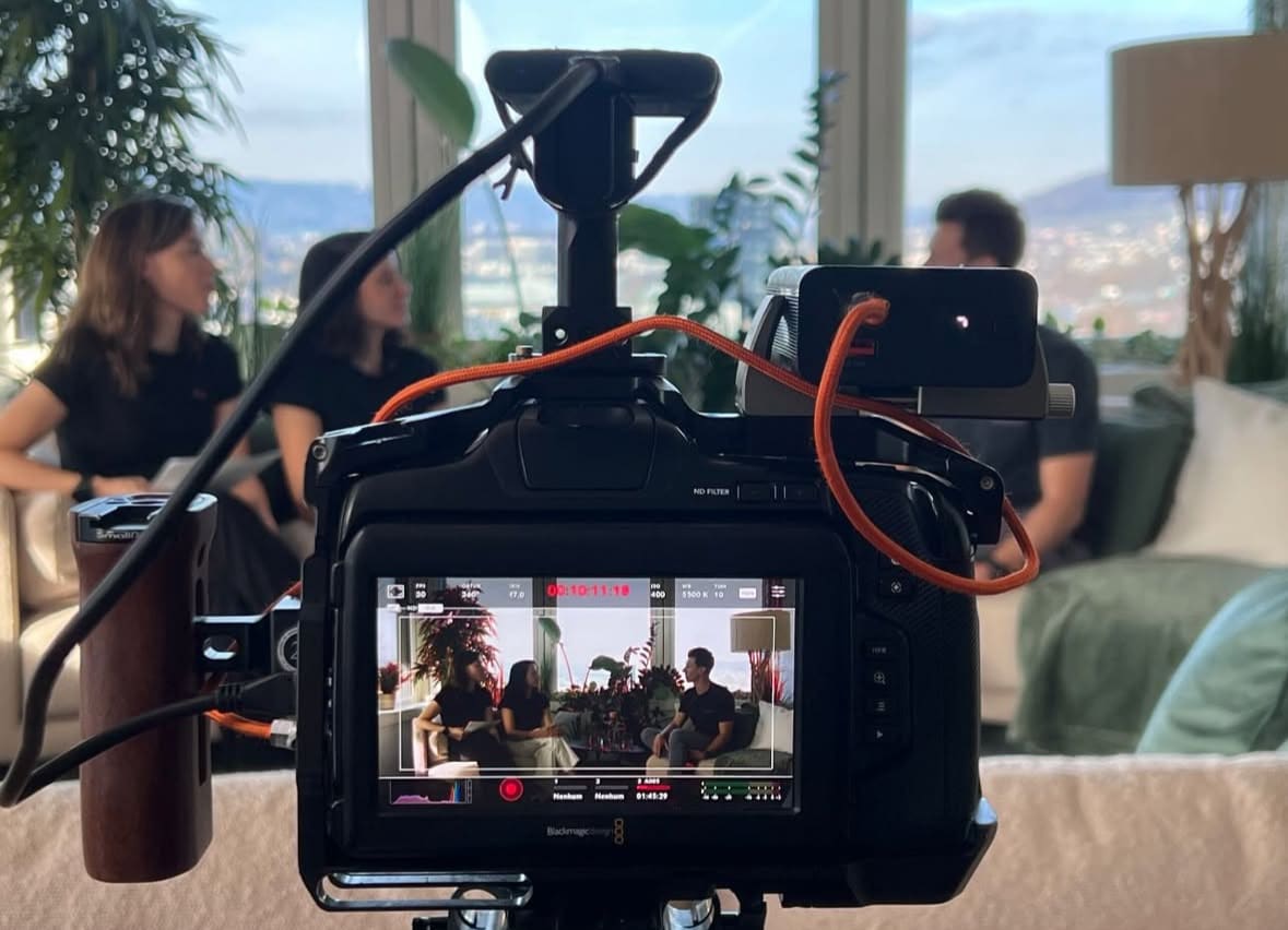 Bruna and Fabi recording the Human Endurance podcast